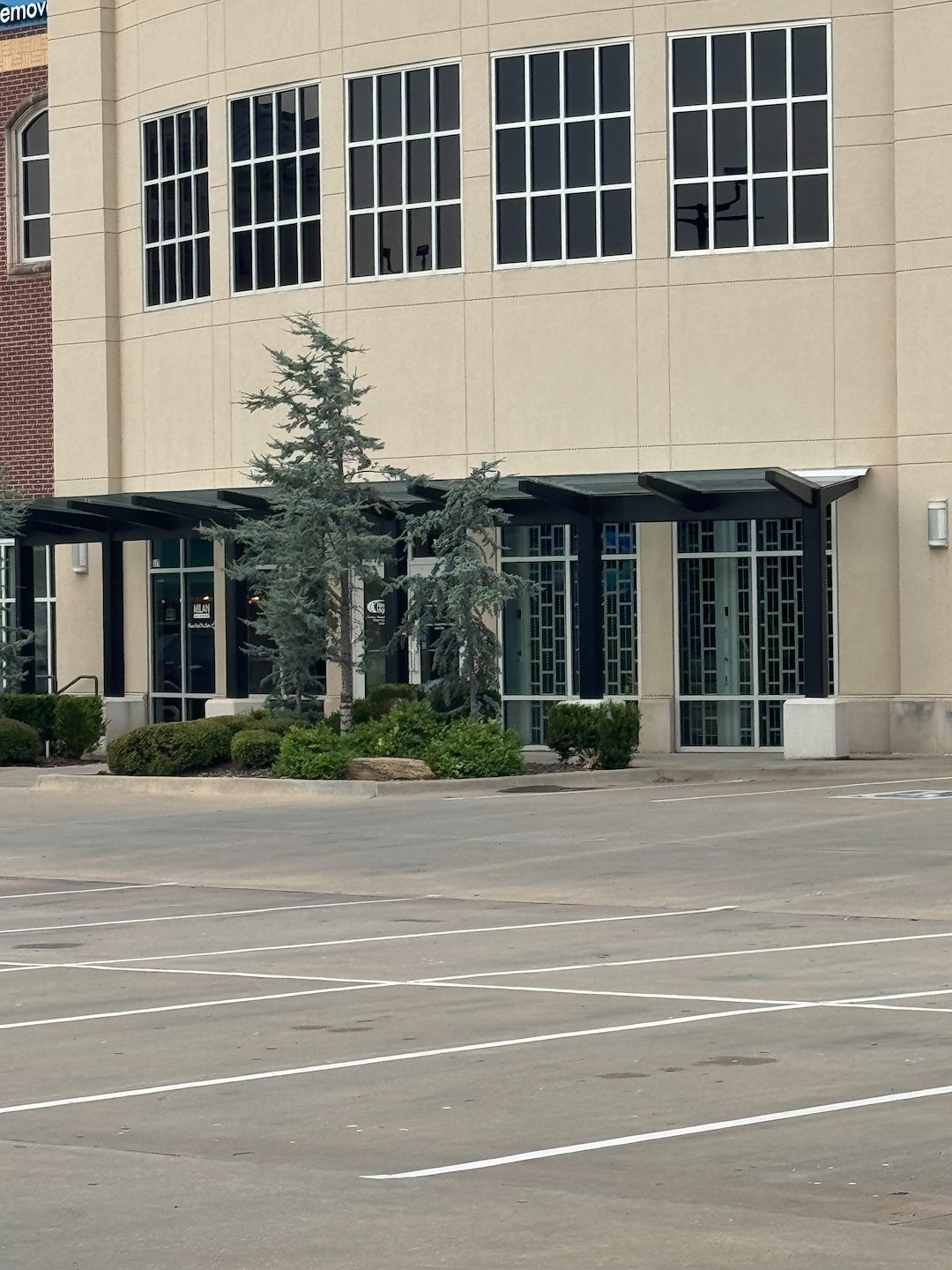Transform Your Property’s Curb Appeal with Professional Pressure Washing in Oklahoma City 73120